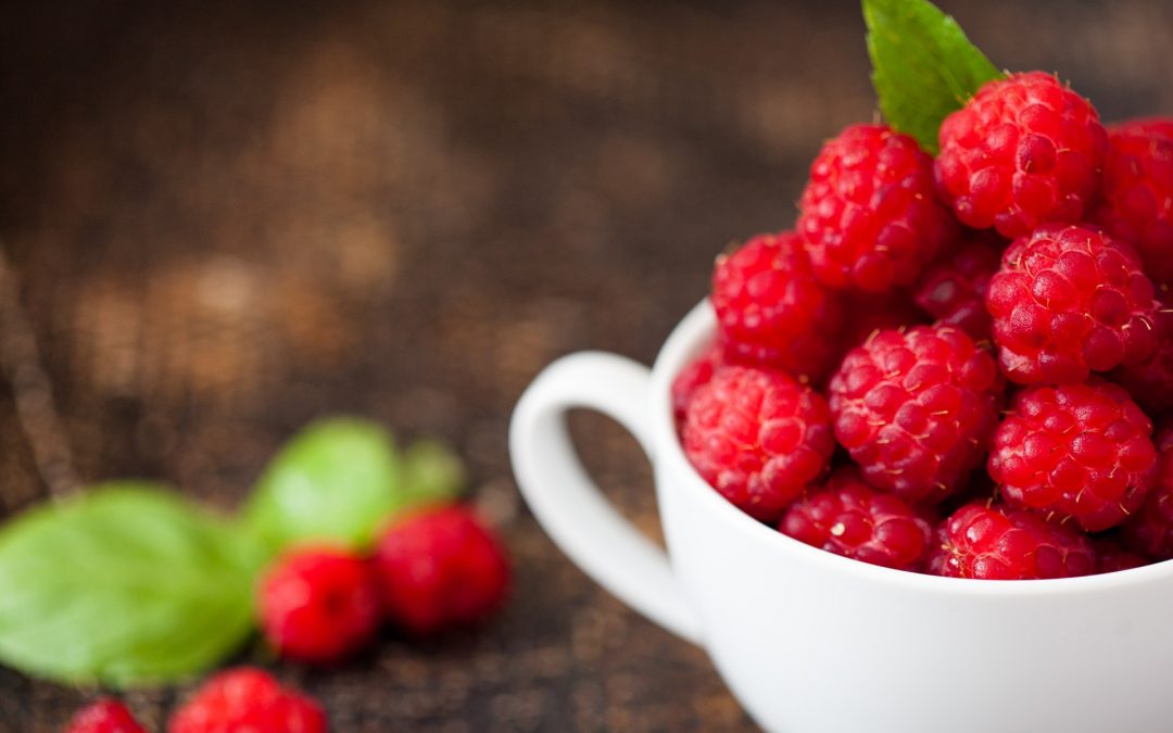 10 Impressive Benefits of Raspberries