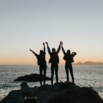 7 Ways to Stay Close With Friends