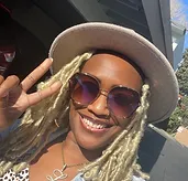 COMMUNITY_The_Megaphone_for_Manifestation_(@Best-Holistic-Life_@BestHolisticLifeMagazine_@Elle-Quinn)_Cover-Photo