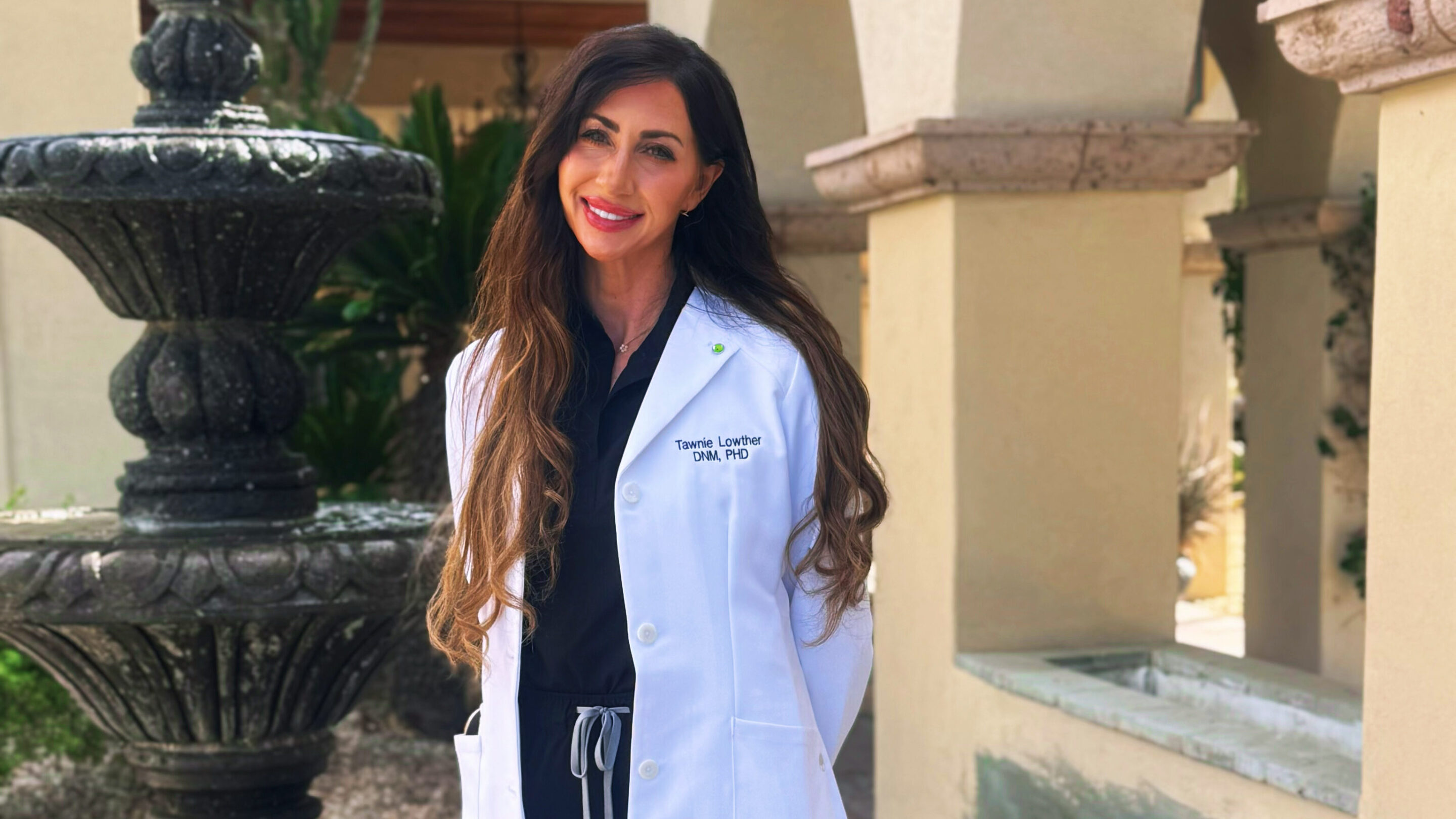 Aromatherapy_Meets_Deep_Pressur_How_Scented_Weighted_Blankets_Enhance_Sleep_(@Best-Holistic-Life_@BestHolisticLifeMagazine_@New-Release_@Dr-Tawnie-Lowther)_Cover-Photo