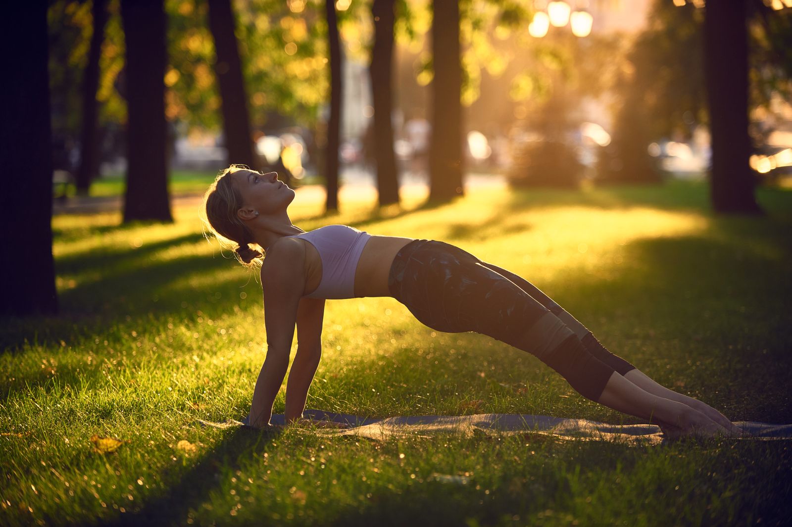 Somatic_Yoga_A_Practice_of_Presence_Not_Performance_(@Best-Holistic-Life_@BestHolisticLifeMagazine_@New-Release_@Parinaz-Shams)_Cover-Photo