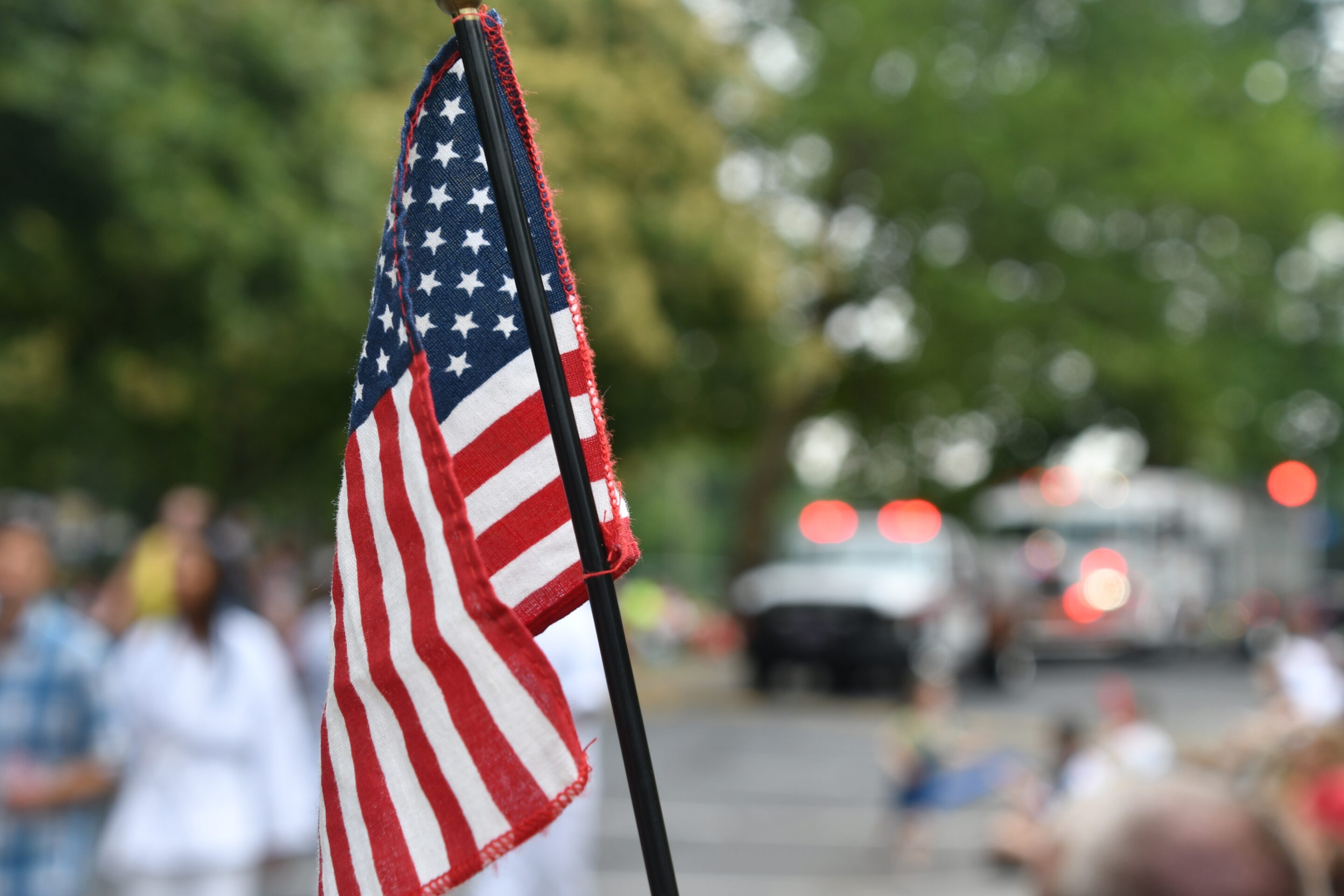 Falling_Into_Growth_(@best-Holistic-Life-Magazine @Scott-Gates)