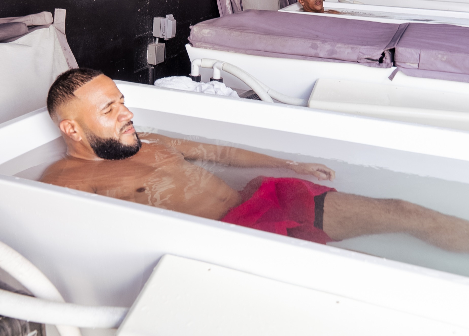 The Comfort Trap: What Heat and Cold Can Teach Us About Longevity