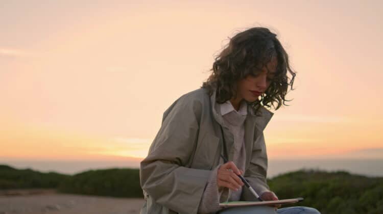 Discover How Writing Your Story Can Unlock Healing, Hope, and Courage_(@best-Holistic-Life-Magazine @Geri-Maroney).j